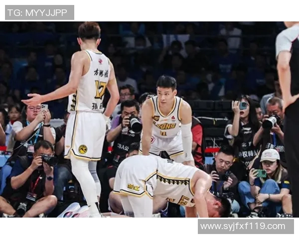 北京队与广厦队的巅峰对决回顾2015至2016赛季精彩瞬间与精彩表现分析