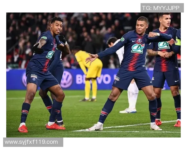 法国杯激战巴黎圣日耳曼对阵斯特拉斯堡全力争夺晋级名额