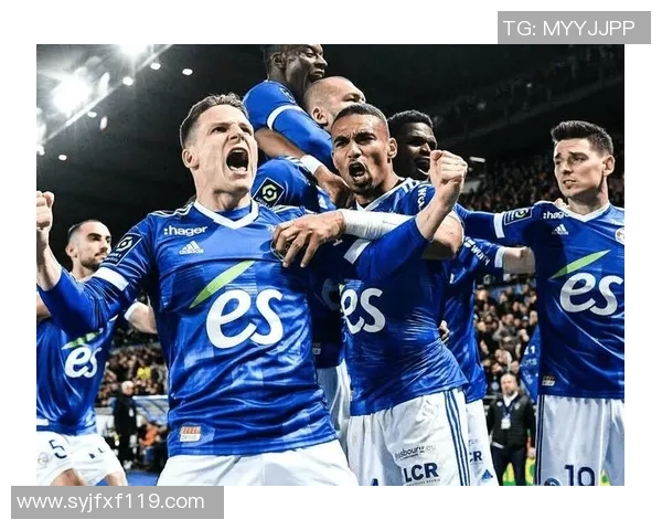 朗斯足球俱乐部的辉煌历程与未来展望：从地方球队到法甲强队的蜕变之路