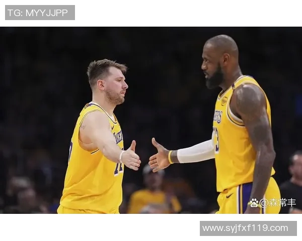 圣诞大战勇气与湖人对决谁将赢得这场篮球盛宴的荣耀