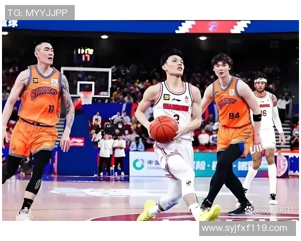 2018年CBA赛季广东队与青岛队激烈对决回顾与精彩瞬间分析